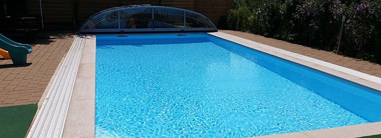 Poolbau mit hochwertiger Folienauskleidung in Blau